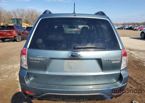 2013 Subaru Forester 2.5X Premium z USA, uszkodzony, nr VIN JF2SHACC3DH434449